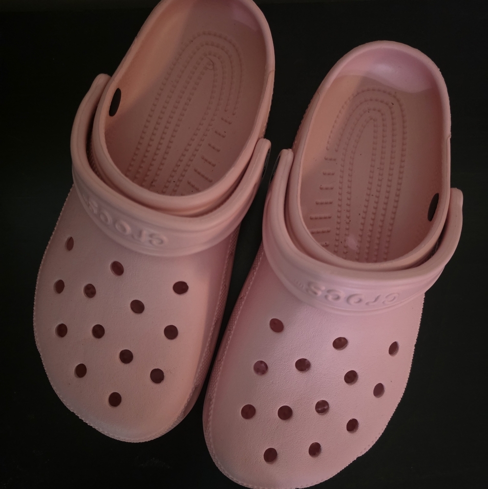CROCS Women's Size 9